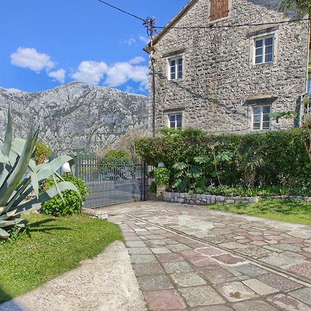Apartments Ivanovic Kotor Luaran gambar