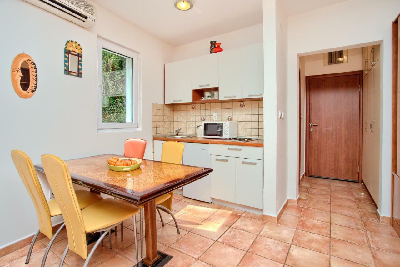 Apartments Ivanovic Kotor Luaran gambar