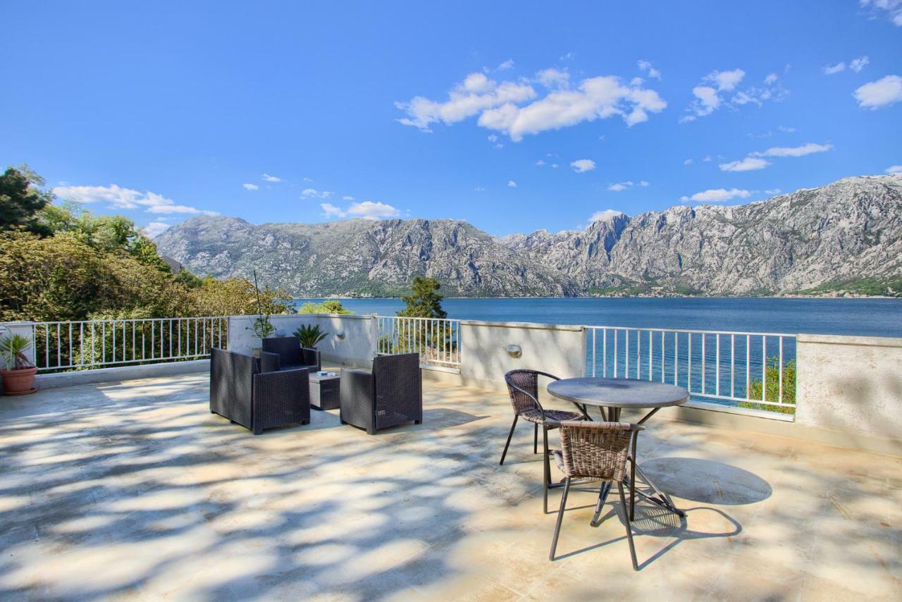 Apartments Ivanovic Kotor Luaran gambar
