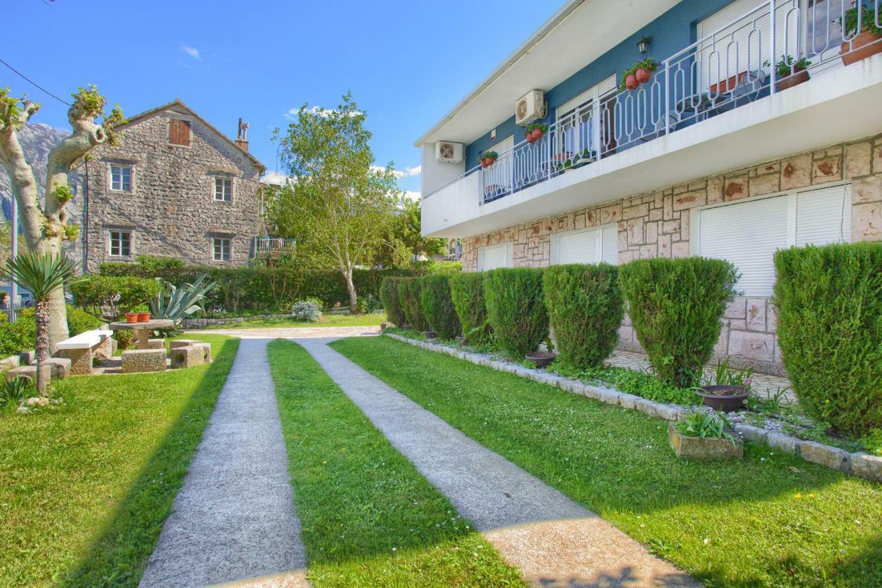 Apartments Ivanovic Kotor Luaran gambar