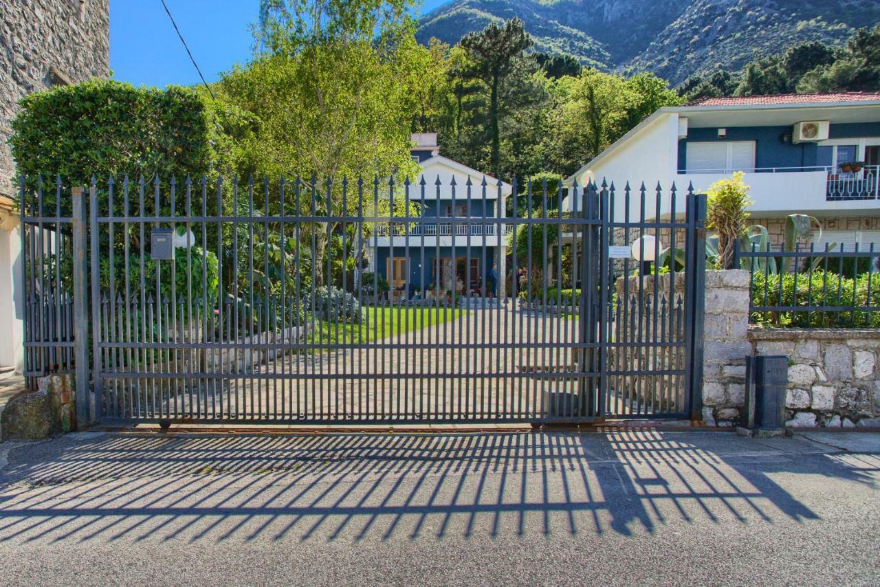 Apartments Ivanovic Kotor Luaran gambar