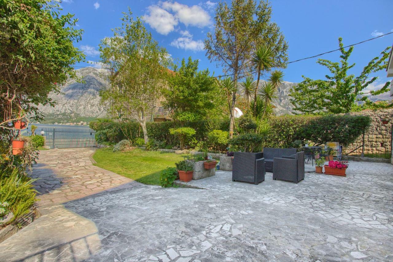 Apartments Ivanovic Kotor Luaran gambar