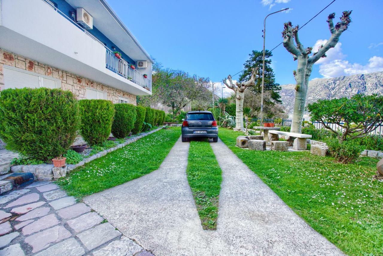 Apartments Ivanovic Kotor Luaran gambar